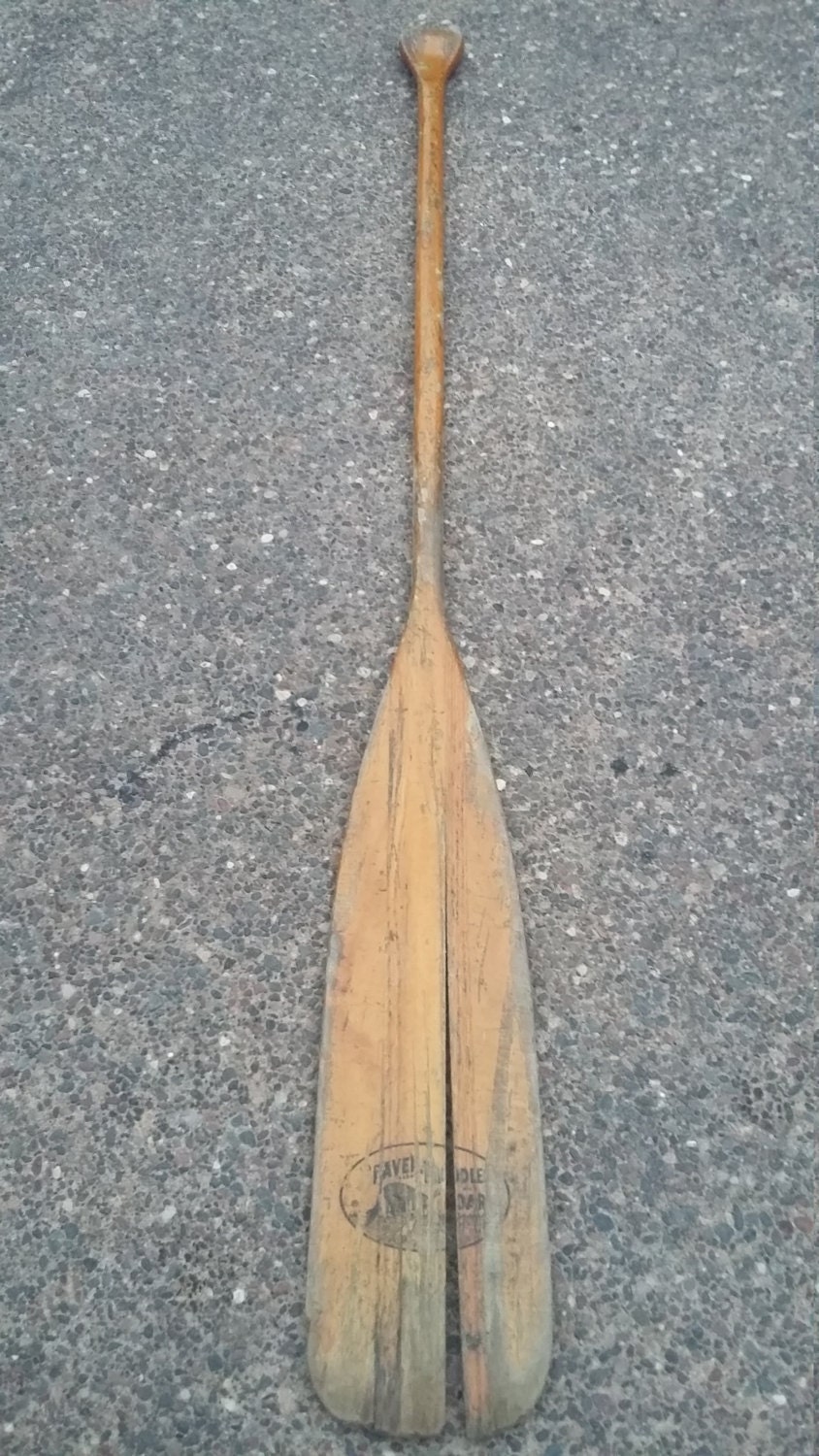 Vintage Paddle oar wood primitive boat Beaver rowing lake 